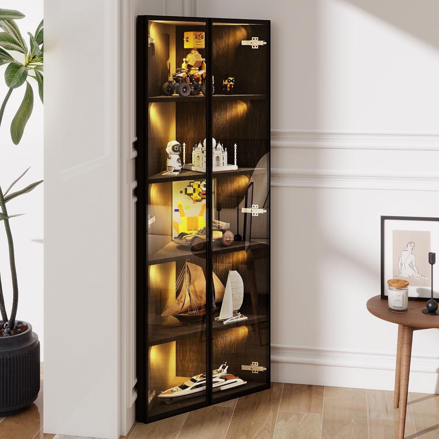 Eckvitrine aus Glas mit LED-Beleuchtung und T¨¹ren, 62 ¡Á 3